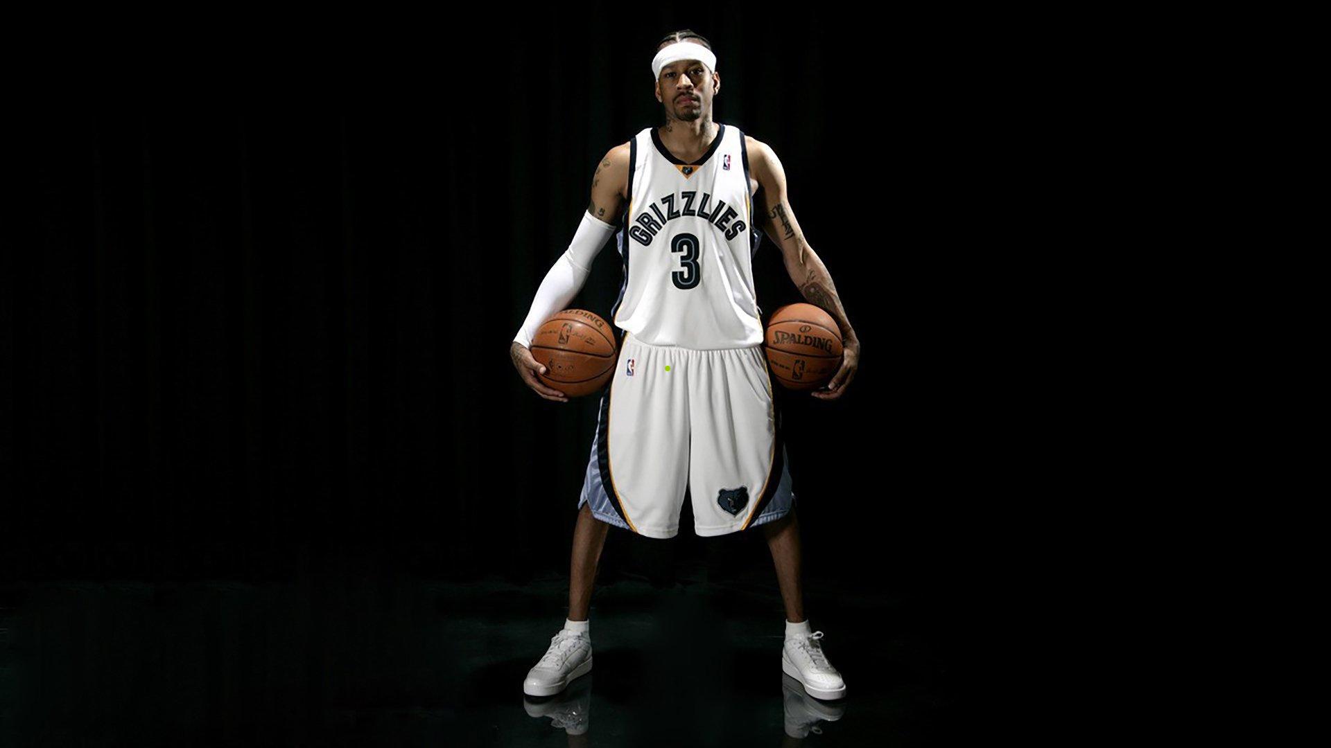 雄鹿核心阿德托昆博右小腿拉伤，将缺阵2至4周